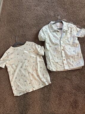 LC Lauren Conrad Cream Short-Sleeve Button-Down Shirt with Tiny Surfer Print